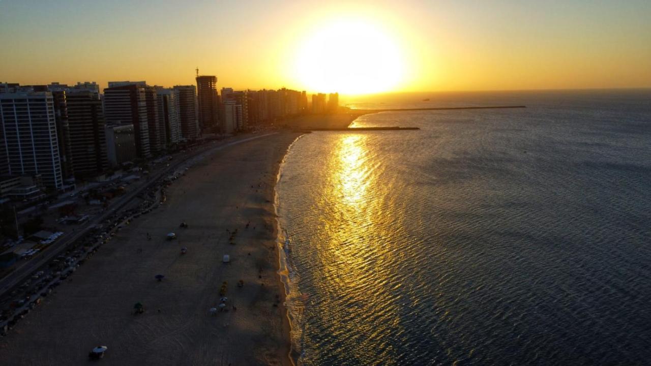 Beira Mar Meireles A Um Passo Do Mar Fortaleza  Exteriör bild